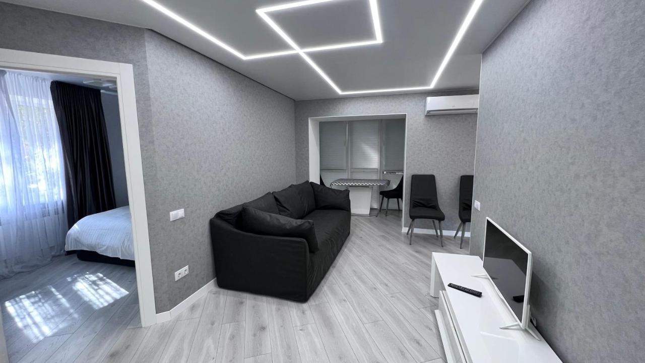 Modern Gagarina Avenue Apartment Dnipro Exterior foto